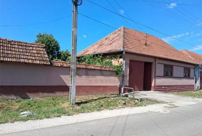 Reco Casa si teren in Budureasa, langa Statiunea Stana de Va - 1