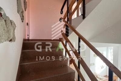 Casă individuală cu 4 camere cu Canalizare în Semicentral - 8