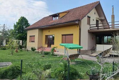Casă cu 6 camere în Bazoș - 8