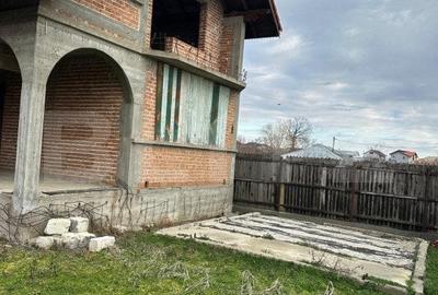 Casa de vanzare la rosu, 10 camere, 246,50 mp, zona Exterior Sud - 16