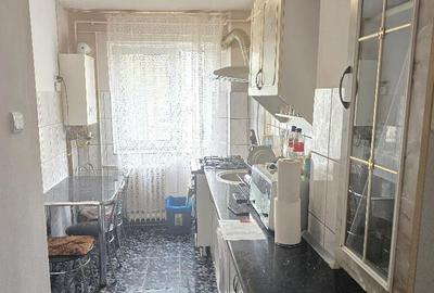 Vand apartament 2 camere in Deva, Jiului, mobilat, utilat Vand apartament 2 camere in Deva, Jiului, mobilat, utilat - 3