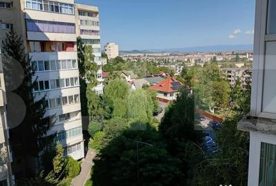 Apartament cu 3 camere decomandat în Simeria - 7