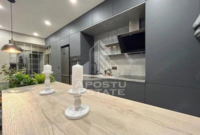 Apartament cu 3 camere semidecomandat, mobilat în Lipovei