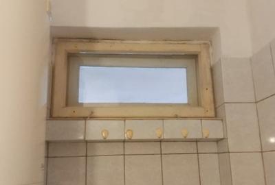 Casa caramida, cu curte, zona centru - 10