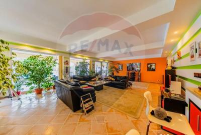 Casă cu 4 camere cu Teren 921 Mp în Subcetate - 3