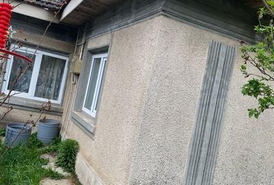 Casă cu 4 camere în Mircea-Vodă - 1