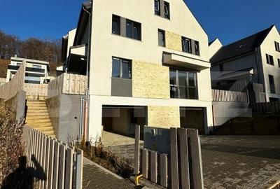 Duplex cu 4 camere, 2 garaje, semifinisat, zona manastirii Floresti - 1