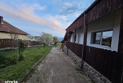 Casă cu 5 camere cu Canalizare în Dâmbul Rotund - 2