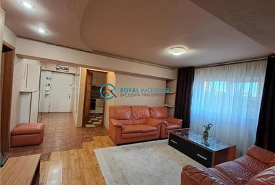 Apartament cu 4 camere decomandat în P-ța Mihai Viteazu