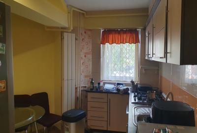 Apartament cu 4 camere semidecomandat, mobilat în Drumul Taberei - 8
