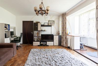 Apartament cu 2 camere semidecomandat în Calea București - 1