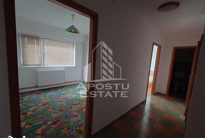 Apartament cu 3 camere, mobilat în Circumvalațiunii - 15