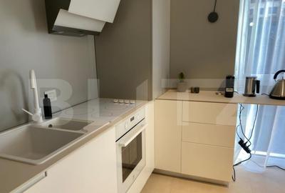 Apartament cu 2 camere semidecomandat, mobilat în Central - 2