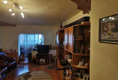 Apartament cu 3 camere decomandat în Central - 2