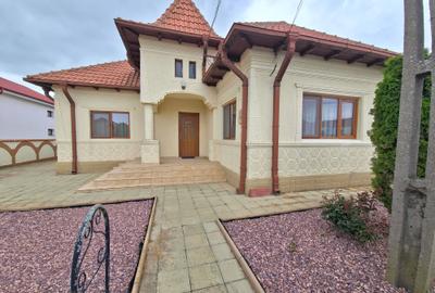 Casă elegantă complet renovată, 4 camere, 2 corpuri – Kogălniceanu - 6