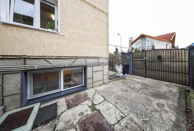 Apartament cu 3 camere la casa | Curte 130 mp | Zona Grivitei strada Vulcan - 58