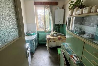 Apartament 2 Camere Semidecomandat Podu Ros - 1