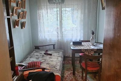Apartament cu 4 camere decomandat în Podu Roș - 3
