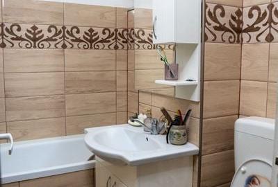 Apartament cu 3 camere decomandat în Rogerius - 1
