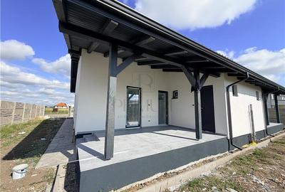 Duplex cu 3 camere cu Canalizare în Moșnița Veche - 3
