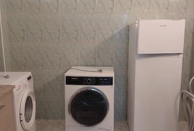 Inchiriez apartament  de 2 camere la  Pta Ch de Gaulle - 15