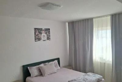 Apartament cu 2 camere semidecomandat, mobilat în Cetate