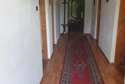 Casă cu 5 camere cu Teren 3000 Mp în Butoiești - 10