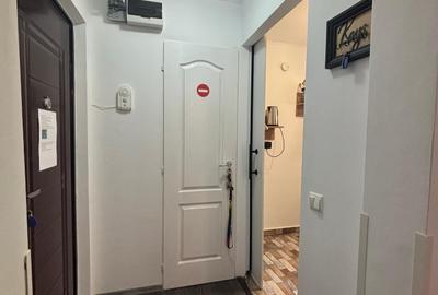 Apartament cu 4 camere decomandat în Titan - 5