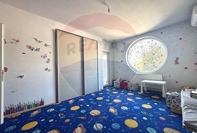 Casa / Vila spatioasa de inchiriat - Militari, zona Moinesti - 6