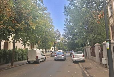 Apartament cu 2 camere nedecomandat în Dorobanți - 1