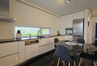 Apartament cu 2 camere semidecomandat, mobilat în Gruia - 5