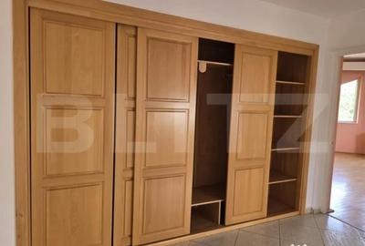 Casă cu 7 camere cu Teren 1535 Mp în Vetiș - 3