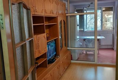 Inchiriez garsoniera - 1