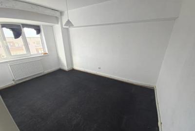 Apartament cu 3 camere decomandat în Central - 17