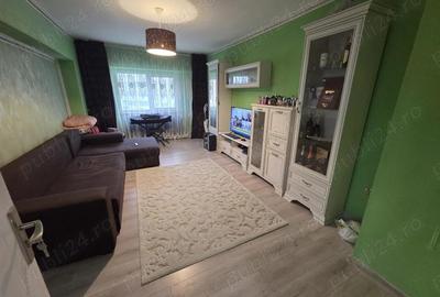 Apartament cu 3 camere decomandat în Dacia - 8