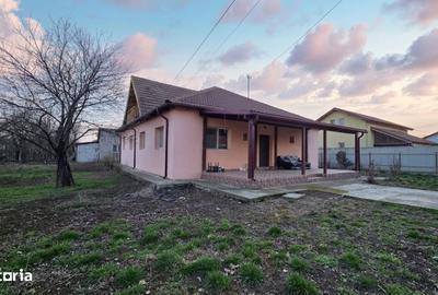 Casă cu 4 camere decomandat în Central - 5