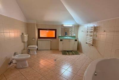 Vila 6 camere - 13
