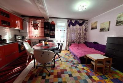 Apartament cu 2 camere semidecomandat, mobilat în Florești - 2