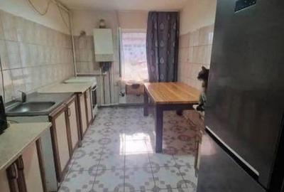 Apartament cu 4 camere în Fărcășești - 1