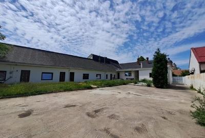 OPORTUNITATE - proiect subevaluat, casă principală și 3 apartamente separate - 4