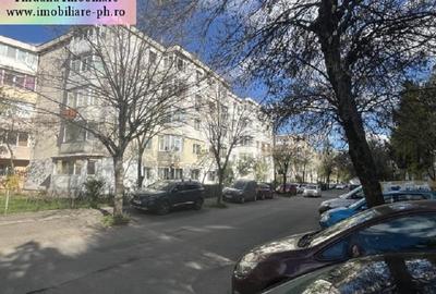 Apartament cu 3 camere decomandat în 9 Mai - 1