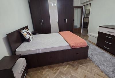 Apartament cu 3 camere decomandat în Spitalul Județean - 14