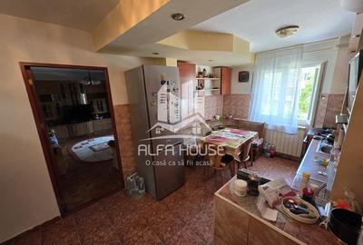 Apartament cu 3 camere decomandat în Moroasa 2 - 1