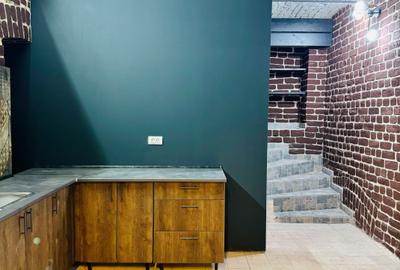 Universitate / Spatiu de Birou Renovat / Demisol / Acces Individual / IdShowroom - 21