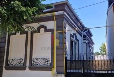 Casa RENOVATA INTEGRAL Centru, CARAMIDA - 29