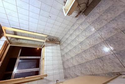 Vand apartament 2 camere Pajura sector 1 - 1