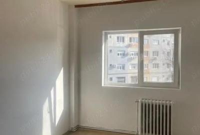Apartament cu 3 camere semidecomandat în Central - 17