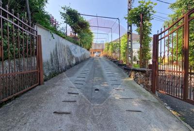 Casă cu 5 camere de vânzare în zona Central comision 0 - 23