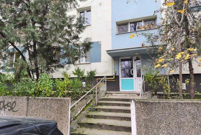 Apartament cu 3 camere semidecomandat în 1 Decembrie 1918 - 3