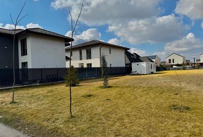 Teren pentru casa individuala sau comercial de vanzare cu toate utilitatile in z - 11